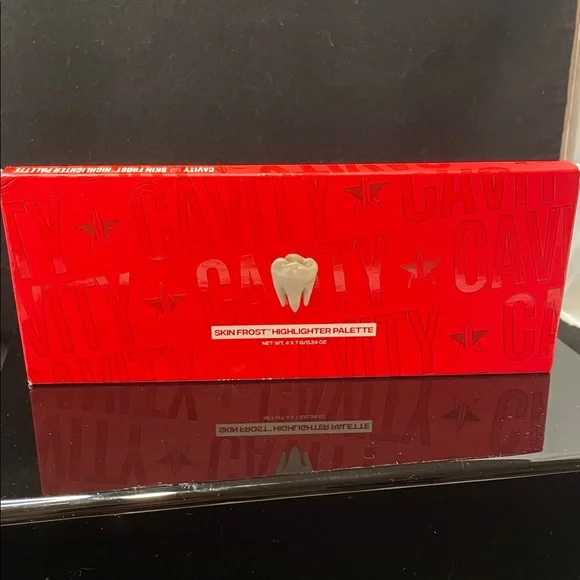 🔥Jeffree Star ⭐️ Cavity Skin Frost Highlighter Palette - Picture 2 of 6